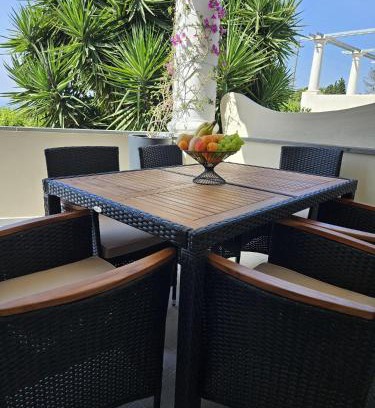 Tiberio Bed & Breakfast | Explore Il Portico B&B Capri: Family-Friendly Retreat