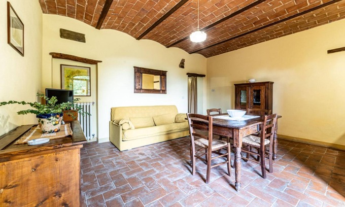 Marciano della Chiana Apartment | Discover "Le Fonti" IL QUERCIOLO Apartment with Private Pool