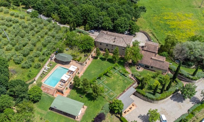 Sovicille House | Experience Il Rifugio Del Falconiere: Oceanfront Bliss