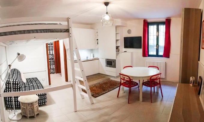Lodi Apartment | Comfortable Apartments in Lodi, Italy - Guest Rated 8.4/10