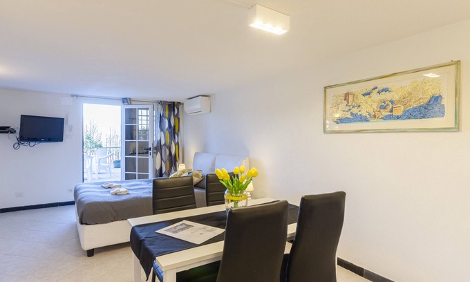 San Lorenzo della Costa Apartment | Discover Il Rifugio di San Massimo: Oceanfront Getaway