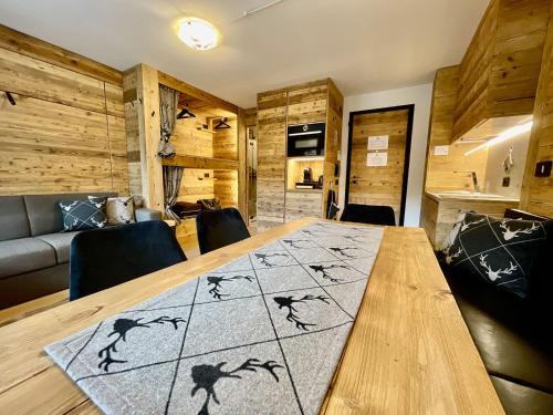 Madesimo Apartment | Exceptional Il Ruscello Mountain Apartment: Pet-Friendly Retreat