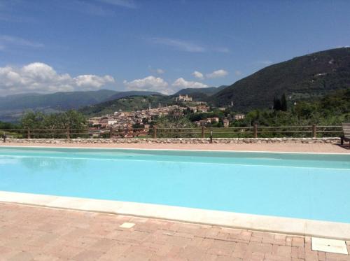 Spoleto House | Pet-Friendly Retreat with Pool and High Guest Rating