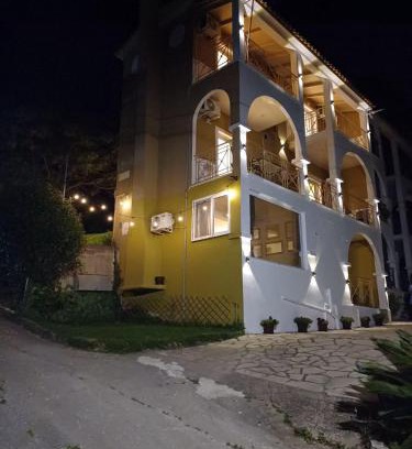 Kanali Apartment | Guest Rated: IL TRAMONTO APARTMENTS 2 - Family Friendly Stay