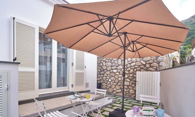 Anacapri House | Exceptional iltruciolobbsuite: Family-Friendly Dining & Fun