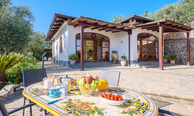 Schiazzano House | Experience IL TULIPANO: Ocean View & Sunset Roof Terrace