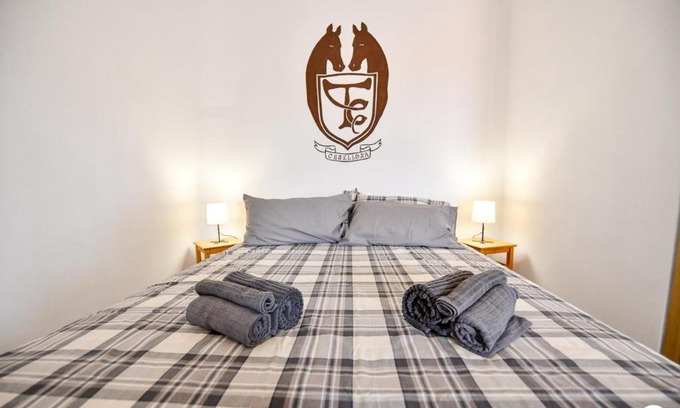 Acquasanta Apartment | Discover Il Vecchio Fienile La Canellona - Pet Friendly Haven