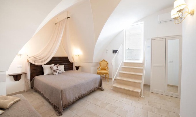 Pezze di Greco Bed & Breakfast | Oceanfront Bliss at Il Vecchio Frantoio, 4-Star Gem