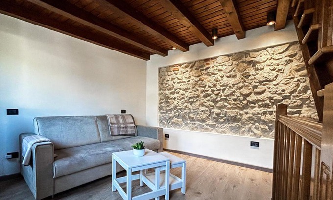 Marostica House | Discover Il Vicoletto: Pet-Friendly with Breakfast Included