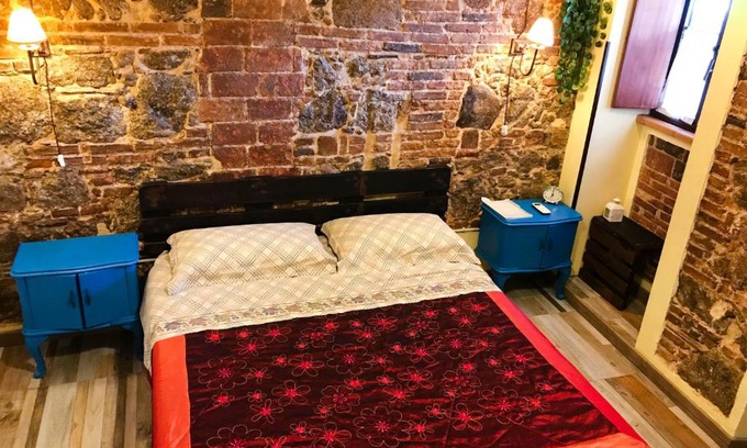 Serra San Bruno Apartment | Discover IL Vicoletto: Family-Friendly with 9.5/10 Rating