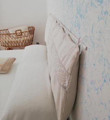Ripatransone Bed & Breakfast | Pet-Friendly Il Vicolo di Ripa B&b with Breakfast Included
