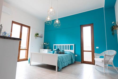 Lanzara House | Discover Il Vicolo Suite Rooms: Family-Friendly Comfort