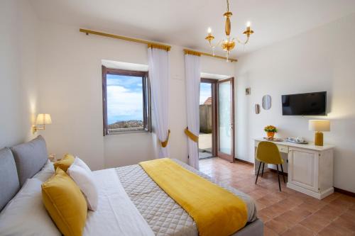 Agerola Bed & Breakfast | Family-Friendly Il Vigneto di Nonno Pietro | Rated 9.9/10