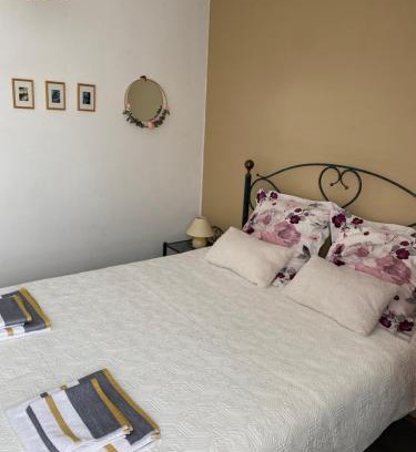 Limoges House | Discover ila’s Tiny House: Pet & Child Friendly Retreat