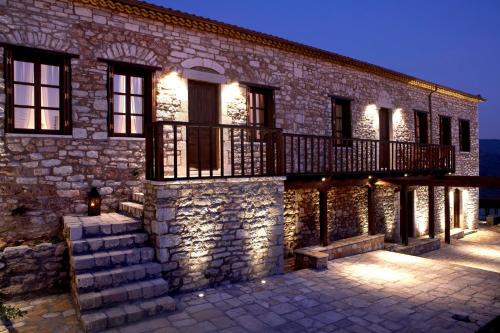Figaleia Apartment | Family-Friendly Stay at Ilakia - Guest Rated 9.2/10