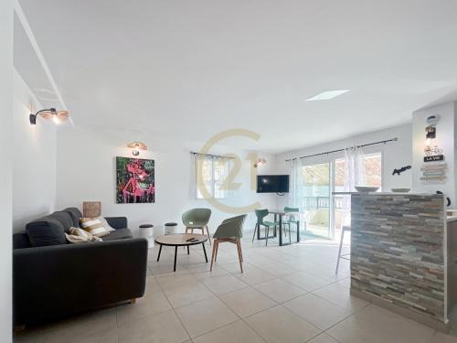 L'Ile-Rousse Apartment | Comfortable Ile Rousse T2 Near City Center for Families