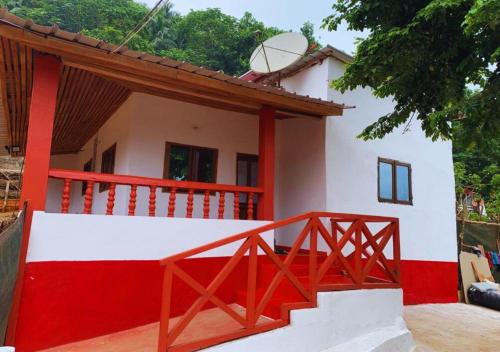 Caue Ilheu Das Rolas House | Inviting Ilhéu Castle: Oceanfront Retreat with Pet-Friendly Amenities