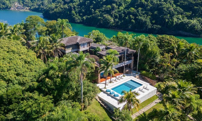 Angra dos Reis Villa | Discover Ilha do Japão: Private Island Escape in Angra dos Reis