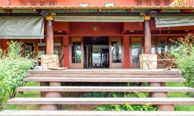 Agua Limpa House | Explore Ilha NO Lago DAS Brisas with Family-Friendly Amenities