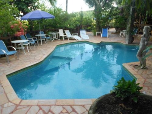 Centro Comercial Cabin | Explore ilhabela Candy Top 6: Family-Friendly Stay with Pool
