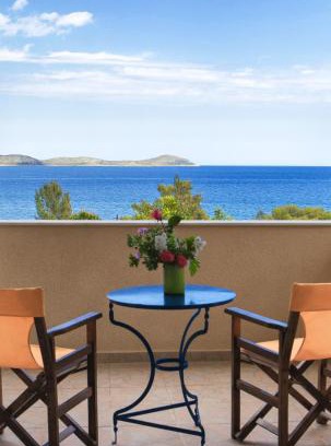 Monemvasia Apartment | Seaside Escape at iliopetro - Family-Friendly Oasis
