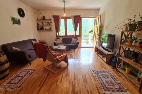 Dolna Matka House | Guest Favorite ILIS House Matka with Pet-Friendly Perks