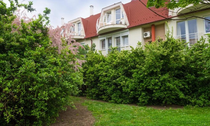 Hajduszoboszlo Apartment | Guest Rated 10/10: ILLÉS Apartmanok II. with Kitchen Amenities