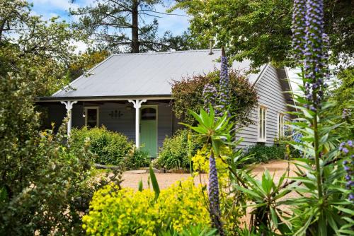 Hepburn Springs House | Family-Friendly Illoura: 4-Star Stay with Top Reviews