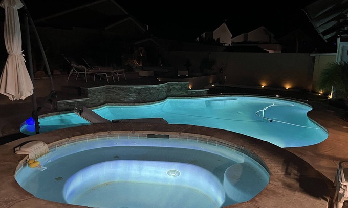 Laughlin House | Discover Illumination Bay Resort with Spa & Private Pool