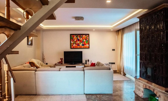 Balatonfured House | Pet-Friendly Retreat at Illyés Vendégház - Rated 9/10!