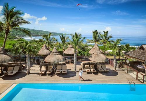 Saint-Leu Hotel | Experience Iloha Seaview Hotel with Pool & Breakfast Options