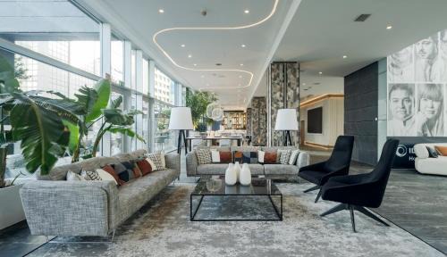 San Juan Bautista Hotel | Discover Ilunion Atrium: Oceanfront Stay with Pool Access