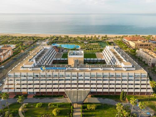 Isla Cristina Hotel | Discover Ilunion Islantilla: Oceanfront Paradise for All