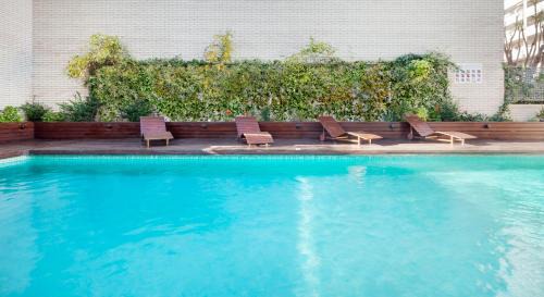 Benicalap Hotel | Relaxing Stay at Ilunion Valencia 3 with Oceanfront Views