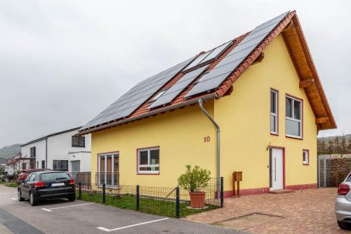 Mainz-Bingen Apartment | Discover Comfort at Im Bubenstück - Pet & Child Friendly Stay