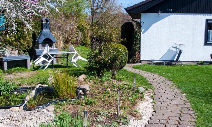 Herdwangen Schoenach Apartment | Nature's Retreat: Oceanfront Hotel with Pet-Friendly Perks