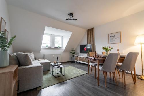 Ruettenscheid Apartment | Central Location with Kitchen for Families of 5