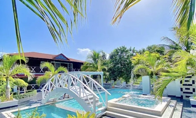 Imbert Villa | Relax in a Beautiful Villa with Private Pool and Spa