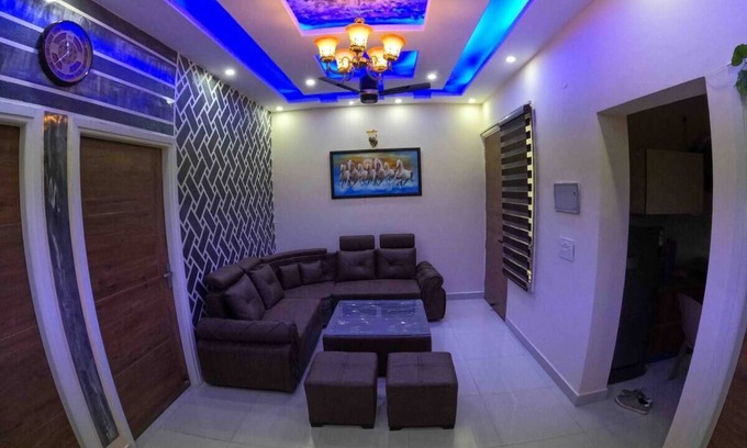 Kharar Bed & Breakfast | Cozy 2-Bedroom Flat Near Mohali with Breakfast Included