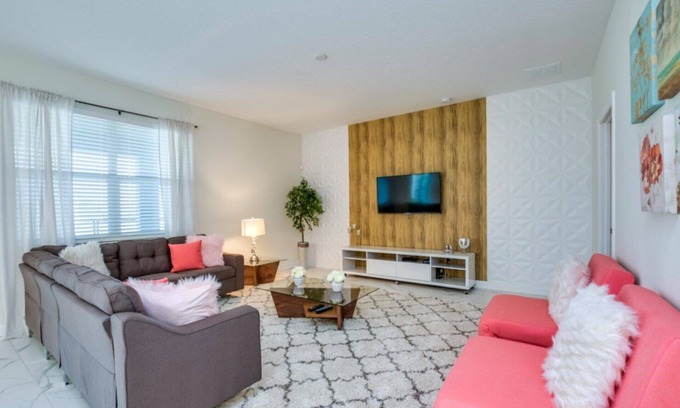 Davenport Villa | Discover Your Family Escape at Champions Gate Resort Villa