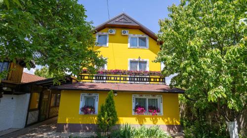 Ruma Bed & Breakfast | Imanje Borkonjić