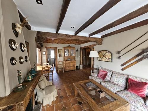 Pradollano House | Pet-Friendly Stay at IMEDA CASA LOS PINOS - Rated 9.2/10