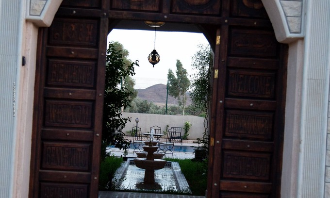 Ouarzazate House | Relaxing Retreat at Iminigran Maison d'Hôtes with Spa & Pool