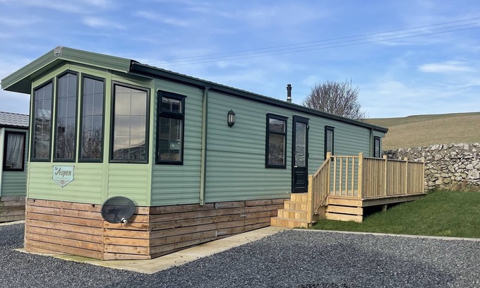 Monreith Cabin | Immaculate 2-Bed Static Caravan with Family-Friendly Amenities