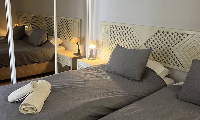 Albufeira Apartment | Immaculate 2-Bed Apartment with Oceanfront Views
