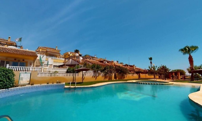 Hoya de los Patos House | Immaculate Bungalow with Scenic Sea Views and Pool