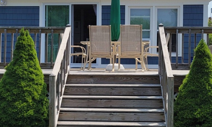 Newport Cottage | Immaculate Cottage with Ocean View and Inviting Outdoor Space