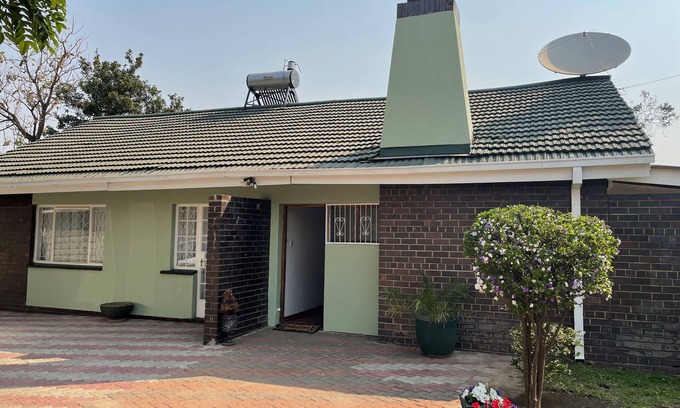 Harare Apartment | Immaculate Family Home with Kitchen in Avondale West