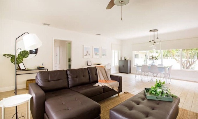 Coral Terrace House | Immaculate 3/2 Retreat in Vibrant Miami with Family Amenities
