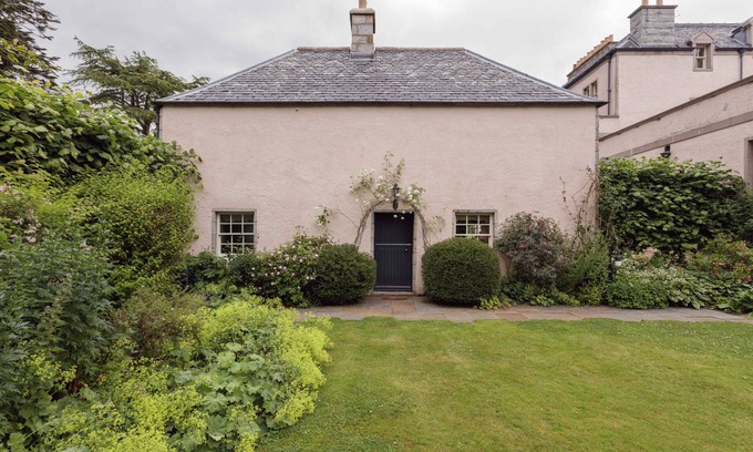 Huntly House | Discover Romance in a Classic Georgian Retreat, Scotland